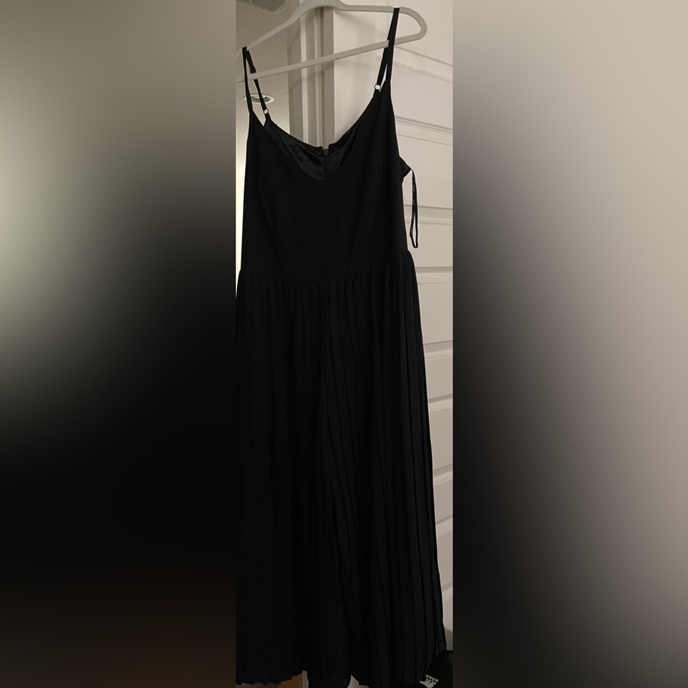City Chic Sleeveless Pleated Wide Leg Jumpsuit NWOT